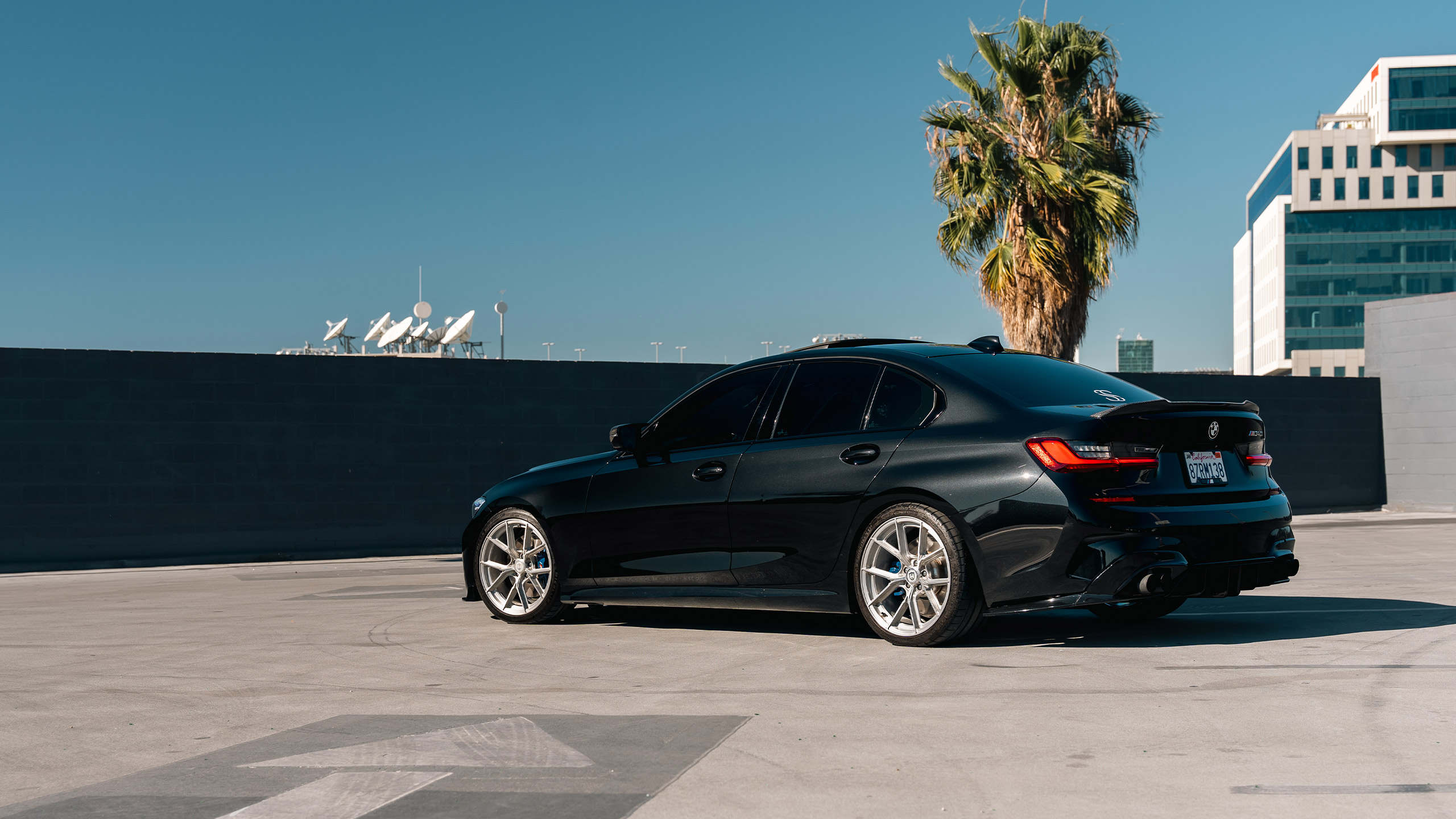 black g20 m340i on hollywood rooftop
