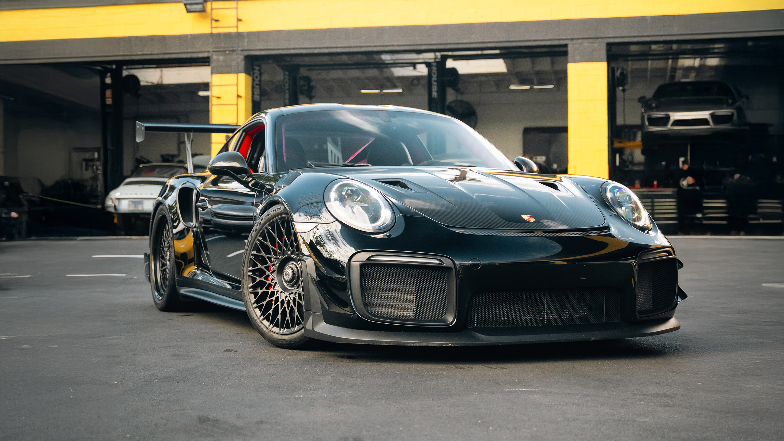 porsche gt2rs at house automotive